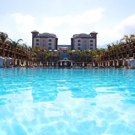 Cratos Premium Casino &