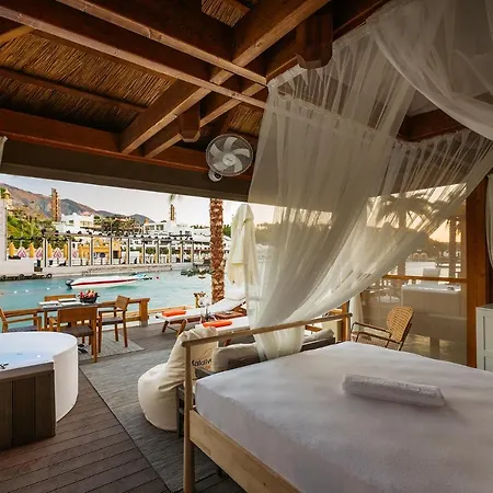 Ξενοδοχείο Cratos Premium Casino &