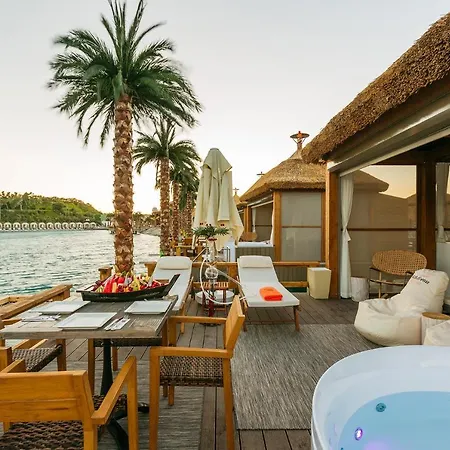 Cratos Premium Casino & 5*