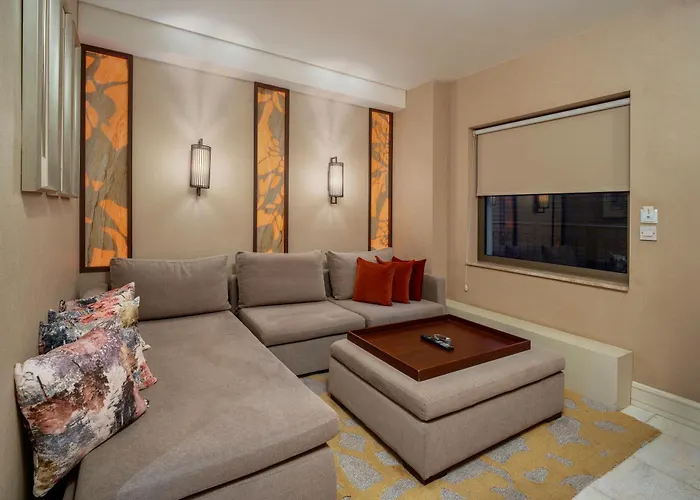 Cratos Premium Casino & 5* Kazaphani