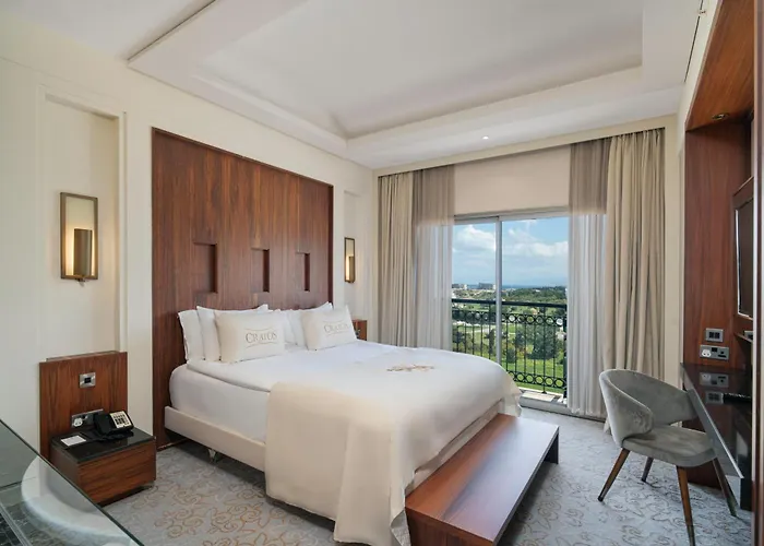 Cratos Premium Casino & 5* Kazaphani