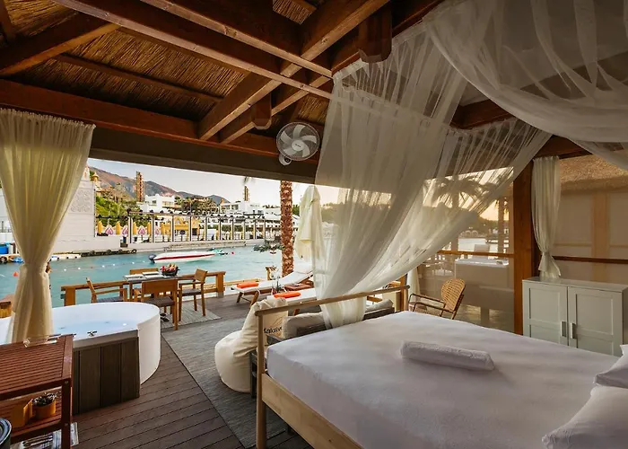 Hotel Cratos Premium Casino &