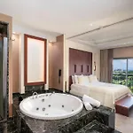 Cratos Premium Casino & Hotel 5*