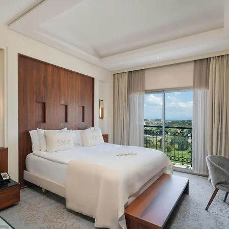 Cratos Premium Casino & 5* Kazaphani