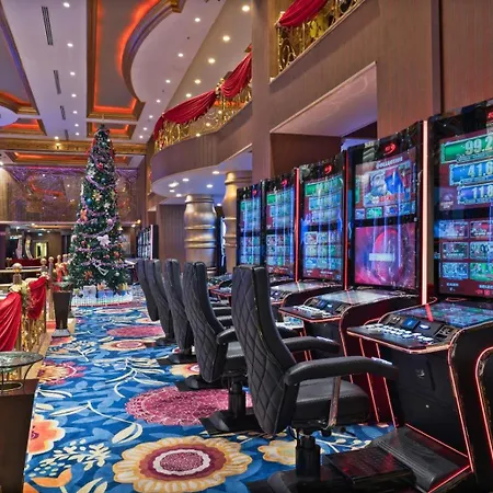 Hotel Cratos Premium Casino & Kazaphani