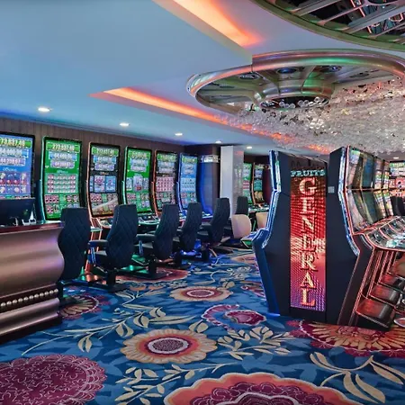 Cratos Premium Casino & Kazaphani