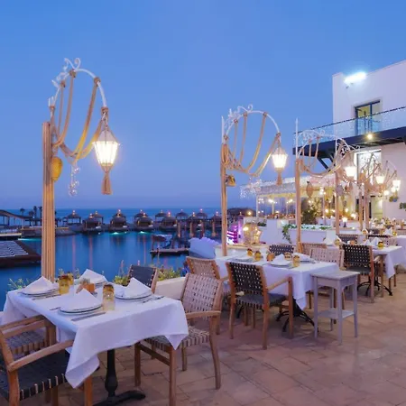Cratos Premium Casino & Hotel