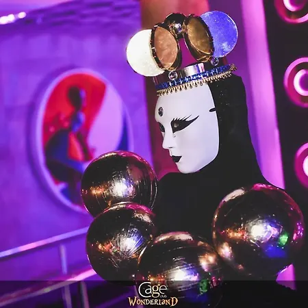 Cratos Premium Casino & 5*