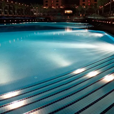 Cratos Premium Casino & 5* Ozanköy