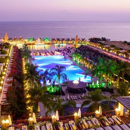 Cratos Premium Casino & Ozanköy