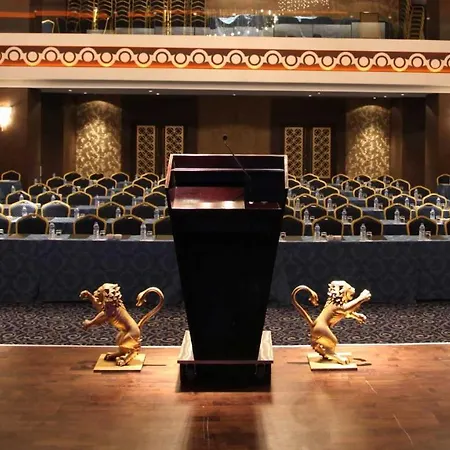 Cratos Premium Casino & Szálloda Ozanköy