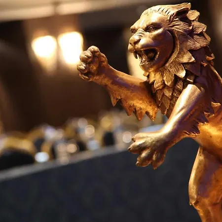 Cratos Premium Casino & 5* Ozanköy