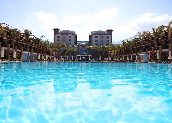 Cratos Premium Casino &