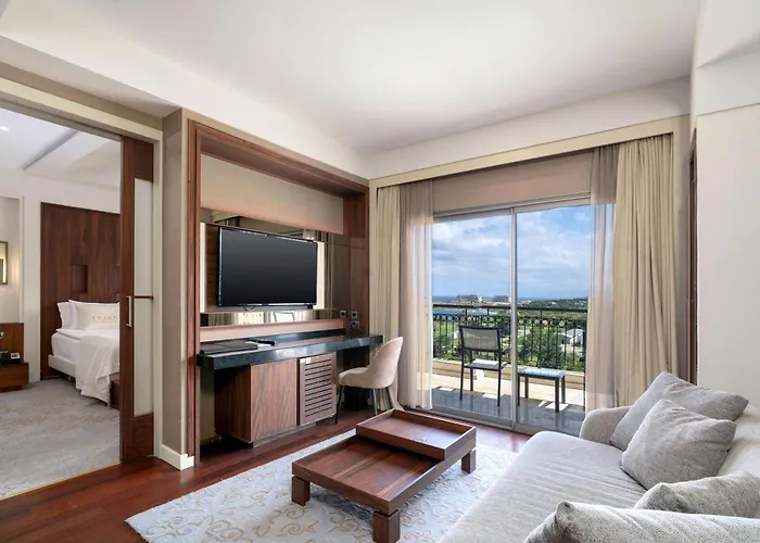 Cratos Premium Casino & Kazaphani