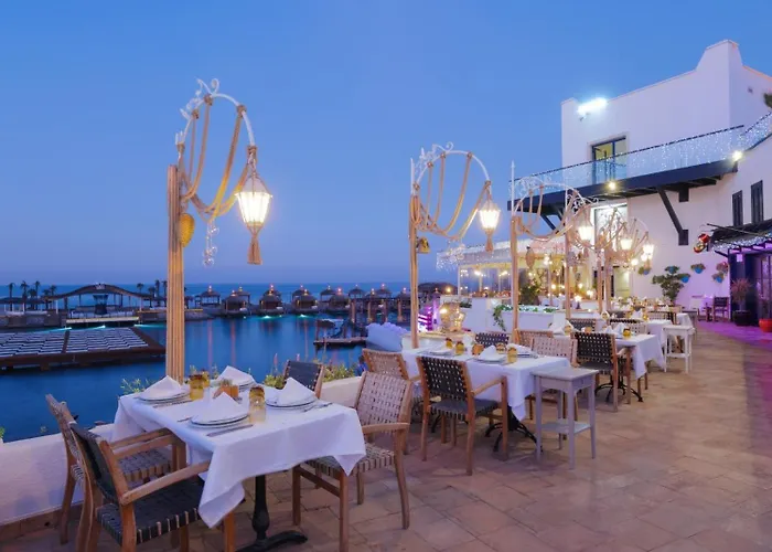 Cratos Premium Casino & Ξενοδοχείο