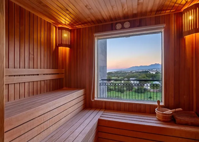 Ξενοδοχείο Cratos Premium Casino & 5*