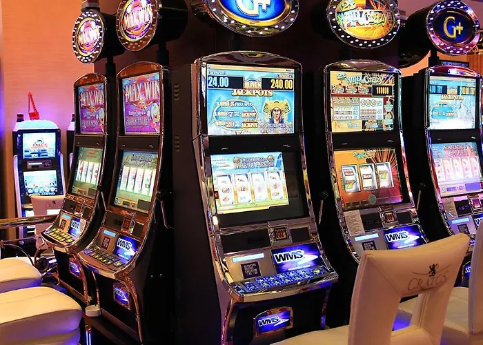 Cratos Premium Casino &