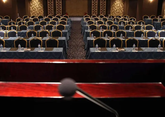 Hotel Cratos Premium Casino &