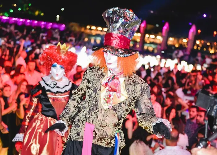 Cratos Premium Casino & Отель