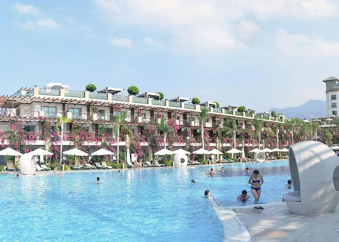 Cratos Premium Casino & Ξενοδοχείο