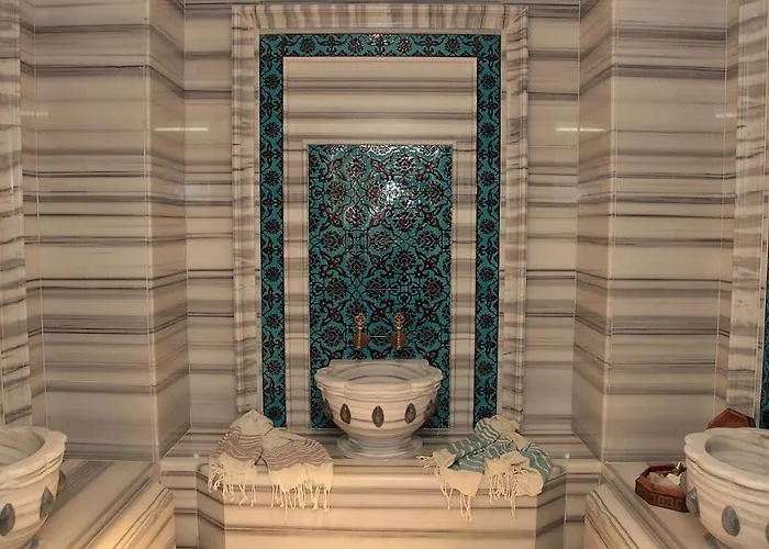 Cratos Premium Casino & Отель Kazaphani