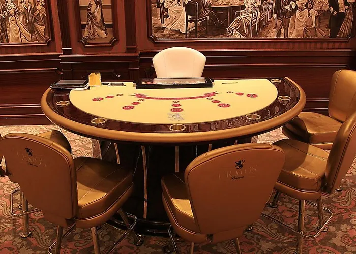 Отель Cratos Premium Casino &