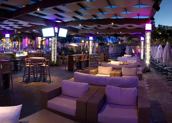 Cratos Premium Casino & Kazaphani