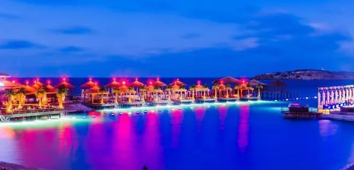 Cratos Premium Casino & Hotel 5*