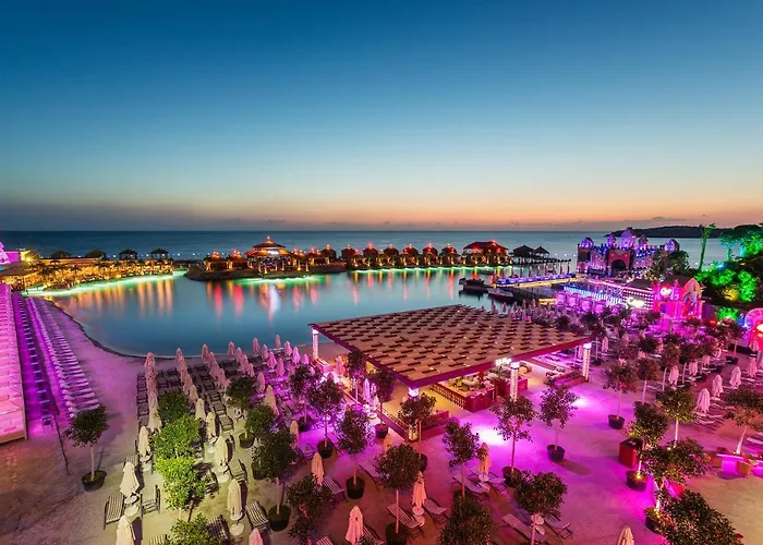 Cratos Premium Casino & Hotel